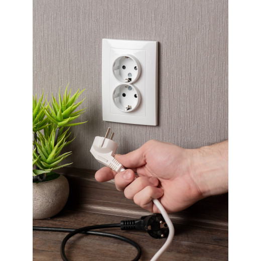 Валенсия розетка 2-местная с/з 16А белая с защ. штор. EKF PROxima