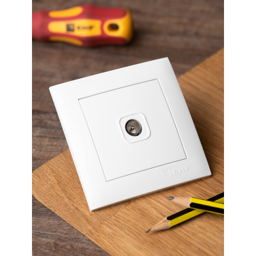 Валенсия розетка телевизионная 1-местная оконечная 10дБ-240МГц белая EKF PROxima