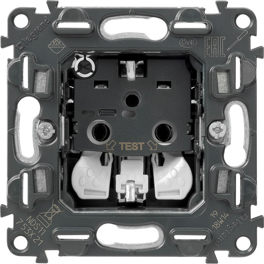 Valena IN'MATIC.Силовая розетка 2К+З 16А 250В.Безвинтовые зажимы.