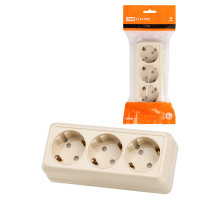 TDM Розетка 3-х местная горизонтальная 2П+3 открытой установки IP20 16A с з/ш сл. кость 