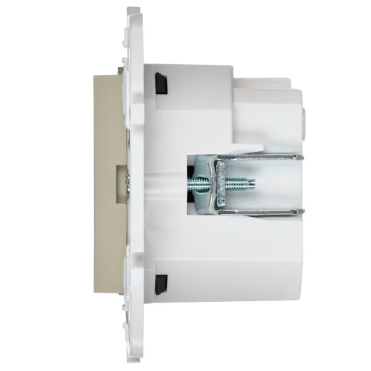 SKANDY Роз. с з/к/ш 16А с USB C 18Вт SK-R17B беж. IEK