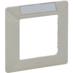 Legrand Etika Слоновая кость Рамка 1-ая с держателем для маркировки.