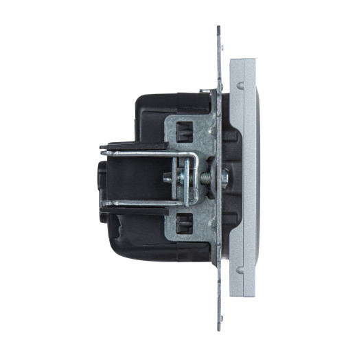 SUNO. Силовая розетка 2К+З 16А 250В.Винтовые зажимы. Цвет 