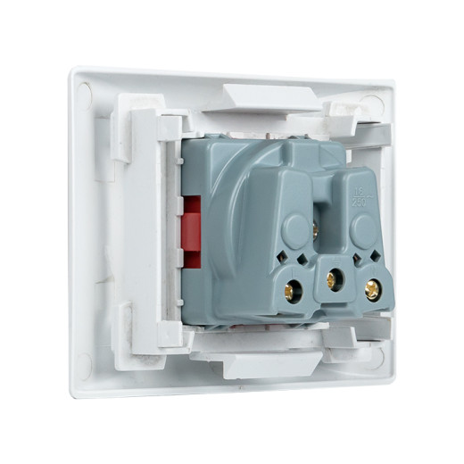 Розетка 45x45 с заземлением, с защ. шторками, 90 градусов, красная EKF