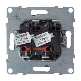 Legrand/Daccord SUNO Алюминий Выключатель двухклавишный 10АХ 250В с подсветкой/индикацией. Безвинтовые зажимы.