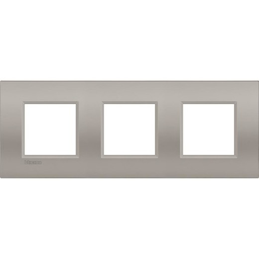 Livinglight. Рамка Air, немецкий стандарт 2+2+2 мод. Цвет 