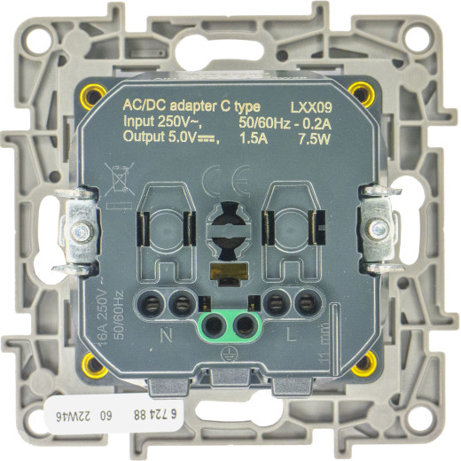 Розетка с заземлением с USB тип C - Legrand Etika - со шторками 16А 250В 1500мА 7,5Вт безвинтовые зажимы - алюминий