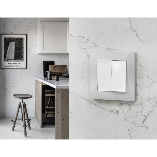 MA103010 Комплект механизма 2-кл выключателя ALFA Белый глянец QUANT (AP1030, VM115)