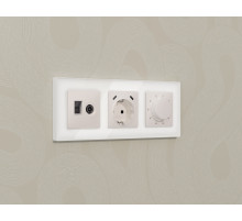 MA210510 Комплект механизма электрической розетки 2USB С+C 20W (быстрая зарядка) с/з на винтовых зажимах 16A-250V ALFA Жемчуг QUANT (AP2105, VM165)