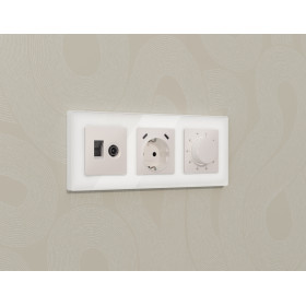 MA210510 Комплект механизма электрической розетки 2USB С+C 20W (быстрая зарядка) с/з на винтовых зажимах 16A-250V ALFA Жемчуг QUANT (AP2105, VM165)