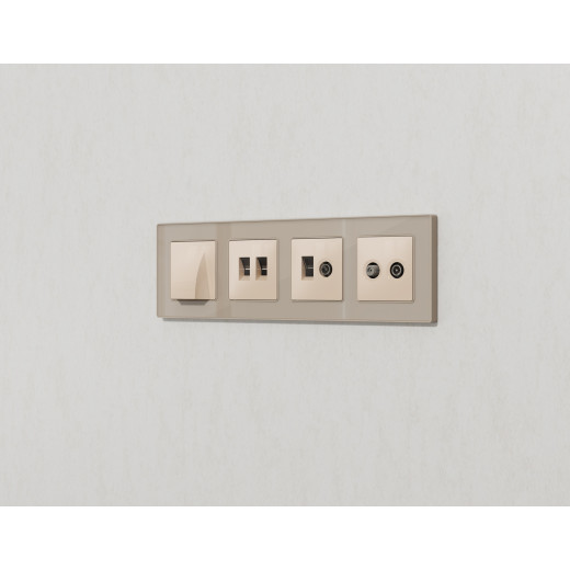 MA312110 Комплект механизма компьютерной двойной розетки RJ-45 с автоматической защитной шторкой ALFA Бежевый глянец QUANT (AP3121, VM189)