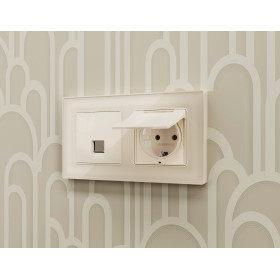 MA312010 Комплект механизма компьютерной розетки ALFA Бежевый глянец RJ-45(8P8C) CAT6 с шторкой QUANT (AP3120, VM188)