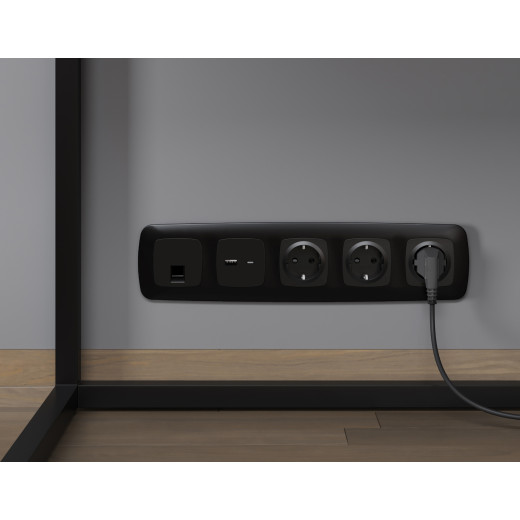 MO812005 Комплект механизма компьютерной розетки RJ-45 экранированной с автоматической защитной шторкой OMEGA Черный матовый QUANT (OP8120, VM185)