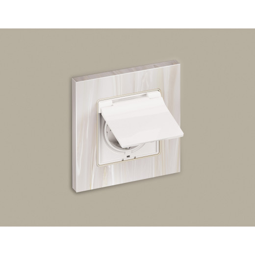 AP1080 Лицевая панель ALFA (Белый глянец) для электрической розетки с/з со шторками и крышкой IP44 QUANT