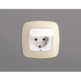 OP1080 Лицевая панель OMEGA (Белый глянец) для электрической розетки с/з со шторками и крышкой IP44 QUANT