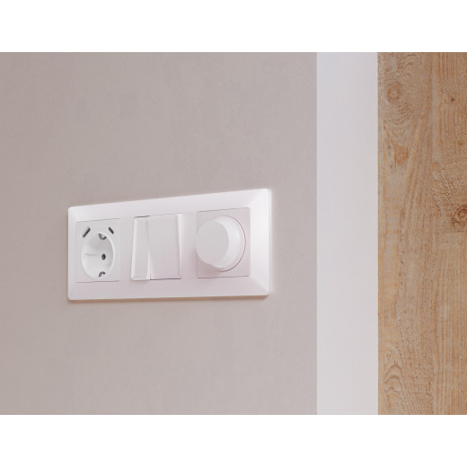 AP2050 Лицевая панель ALFA (Жемчуг) для 3-кл выключателей QUANT