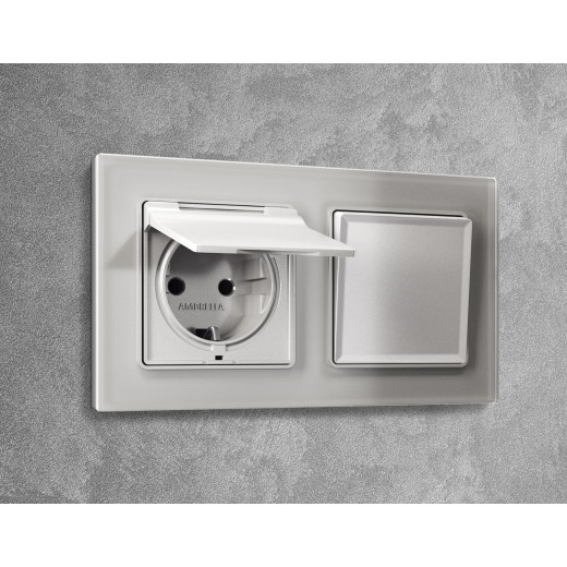 AP4080 Лицевая панель ALFA (Серебро глянец) для электрической розетки с/з со шторками и крышкой IP44 QUANT