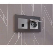 AP5080 Лицевая панель ALFA (Сталь матовый) для электрической розетки с/з со шторками и крышкой IP44 QUANT