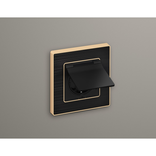 AP8080 Лицевая панель ALFA (Черный матовый) для электрической розетки с/з со шторками и крышкой IP44 QUANT