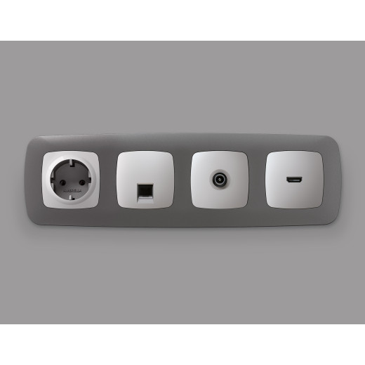 OP4060 Лицевая панель OMEGA (Серебро глянец) для электрической розетки с/з QUANT