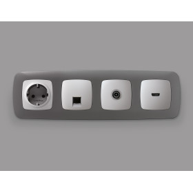 OP4140 Лицевая панель OMEGA (Серебро глянец) для HDMI розетки QUANT