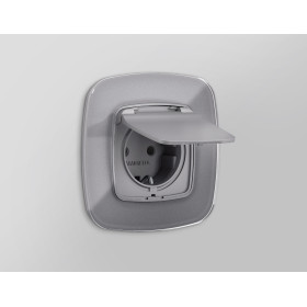 OP5080 Лицевая панель OMEGA (Сталь матовый) для электрической розетки с/з со шторками и крышкой IP44 QUANT