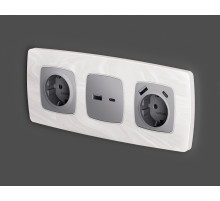 OP5100 Лицевая панель OMEGA (Сталь матовый) для электрической розетки с/з со шторками 2USB A+C QUANT