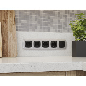 OP8090 Лицевая панель OMEGA (Черный матовый) для электрической розетки с/з со шторками 2USB A+A QUANT