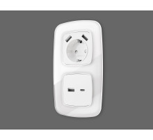 OP1290 Лицевая панель OMEGA (Белый матовый) для электрической розетки с/з со шторками 2USB A+A QUANT