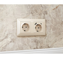 AF110303 Рамка ALFA Line (Бежевый глянец) 3-ая