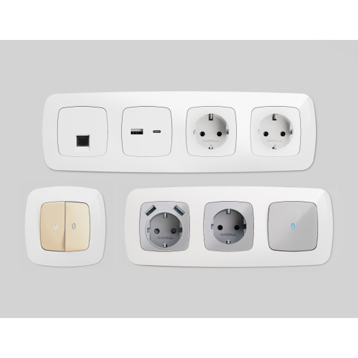 OF140104 Рамка OMEGA Ecta (Белый глянец) 4-ая