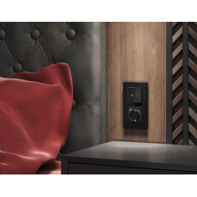 AF250703 Рамка ALFA Qubi (Черный матовый) 3-ая