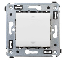 DKC Avanti Выключатель одноклавишный в стену, 