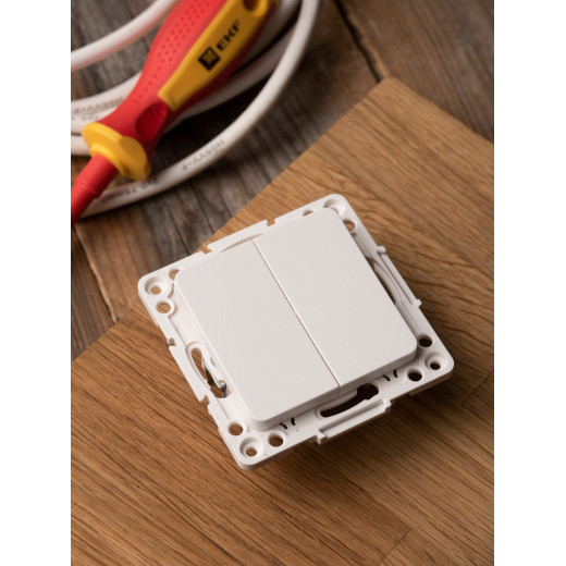 EKF PROxima Стокгольм Белый Выключатель 2-кл, 10А, винт.клеммы