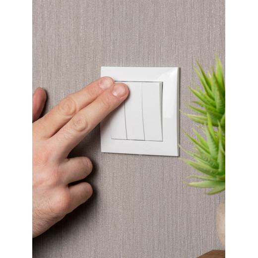 EKF PROxima Валенсия Выключатель 3-кл. 10А белый