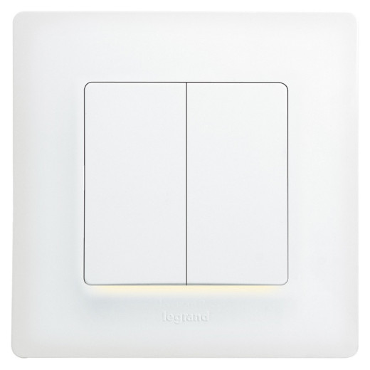 Legrand Etika Белый Выключатель 2-х клавишный с подсветкой, 10А, Винтовые клеммы