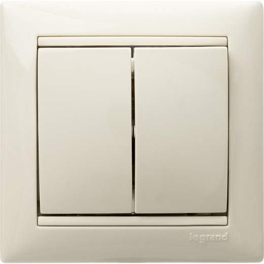 Legrand Valena Крем Выключатель 2-клавишный