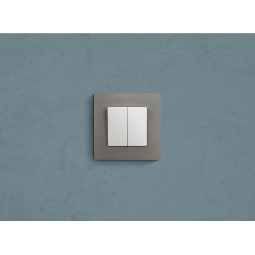Legrand Etika Белый Выключатель 2-х клавишный, 10А