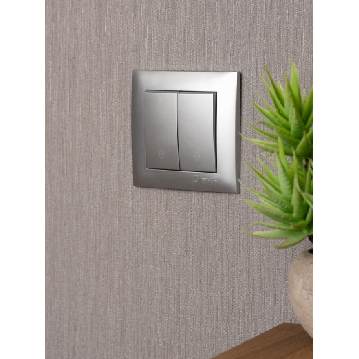 EKF PROxima Валенсия лицевая панель выключателя 2-кл. проходного 10А сталь