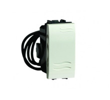 DKC Brava Выключатель типа кнопка с подсветкой, белый, 1мод.