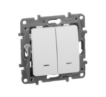 Legrand Etika Белый Выключатель 2-х клавишный с подсветкой, 10А, Винтовые клеммы