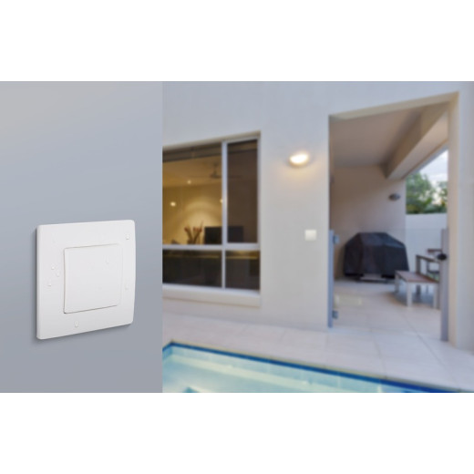 Legrand Etika Белый Переключатель 1-кл IP44