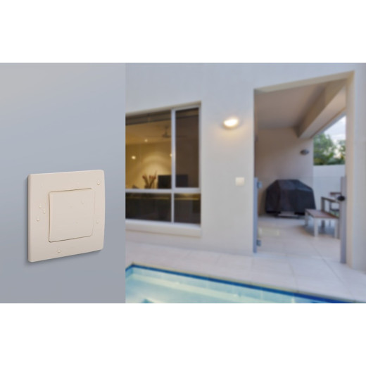 Legrand Etika Слоновая кость Переключатель 1-кл IP44