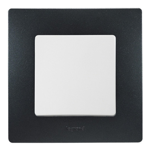 Legrand Etika Белый Выключатель/Переключатель IP44 10А