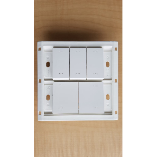 Anam Legrand e-Fren Выключатель 5-кл. с ПОДСВЕТКОЙ, обыкновенный, белый