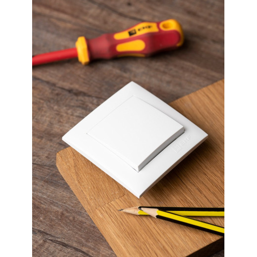 EKF PROxima Валенсия выключатель 1-кл. 10А белый