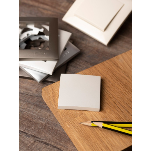 EKF PROxima Валенсия лицевая панель выключателя 1-кл. 10А жемчуг