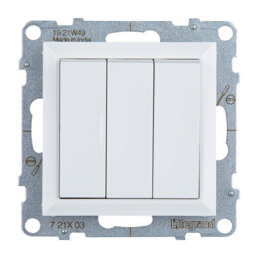 Legrand/Daccord SUNO Белый Выключатель трехклавишный 20АХ 250В. Винтовые зажимы.