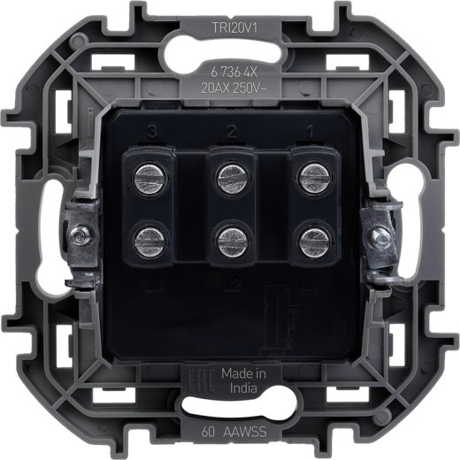 Legrand/Daccord INSPIRIA Белый Выключатель трехклавишный 10 AX - 250 В