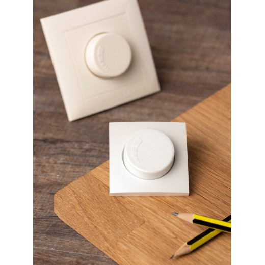 EKF PROxima Валенсия лицевая панель светорегулятора 600W 220В жемчуг